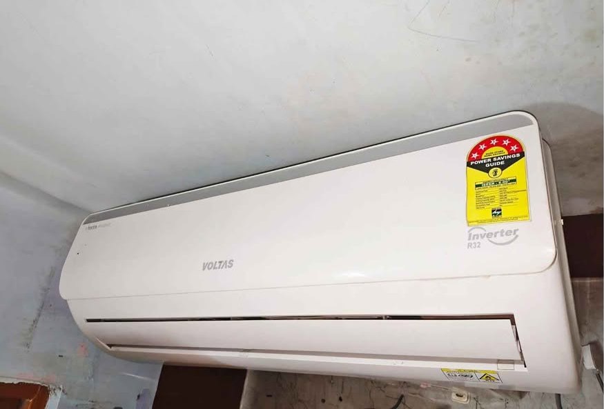Close view of Voltas 185V Vectra Elite 1.5 Ton 5 Star