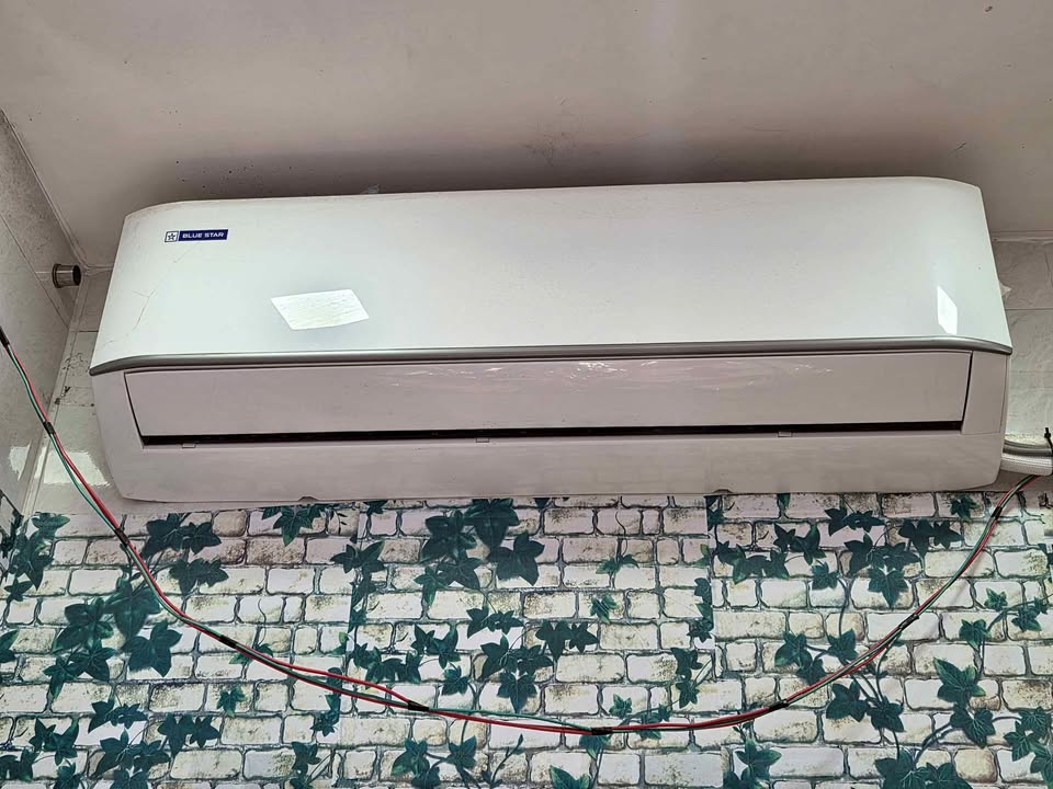 Close view of Blue Star IE518ZNURS 1.5 Ton 5 Star AC