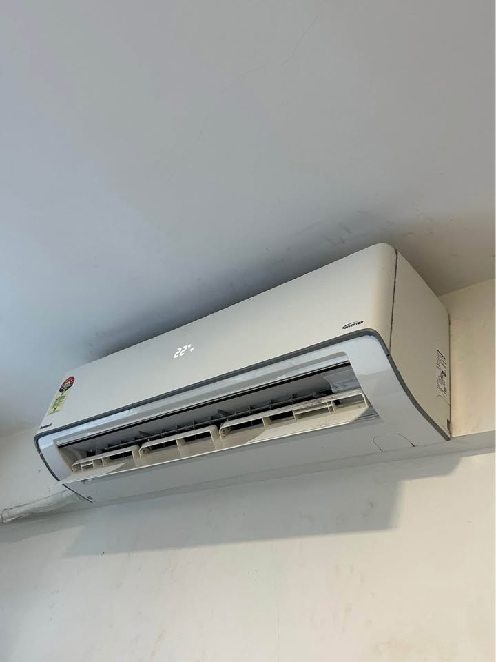 Panasonic 1.5 ton 5 star split AC indoor unit (CS/CU-NU18AKY5WX) with flap open and large airflow louvers visible